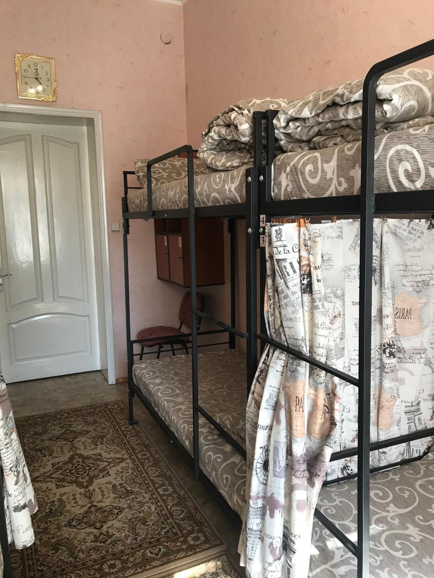 Хостел Тихий Дворик Харків Екстер'єр фото